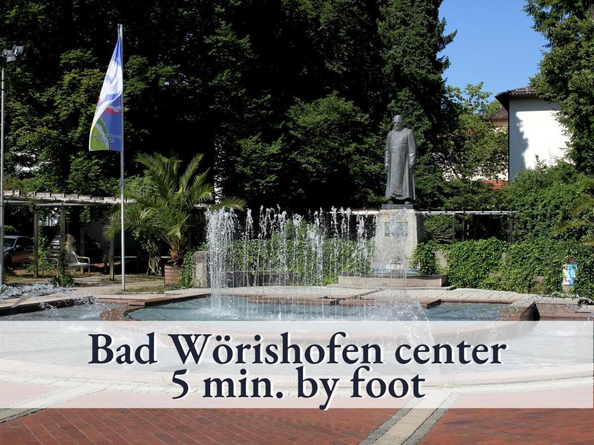 Sehr Grosse Ferienwohnung In Bester Lage Mit Grosser Sonnenterrasse L Innenstadtnaehe L 1 Minute Zum Bahnhof L Grosse Kueche L Tv L Extra-Wc L Free-Wlan L Willkommen Im Hallo!-Apartment 5 バート・ヴェリスホーフェン エクステリア 写真